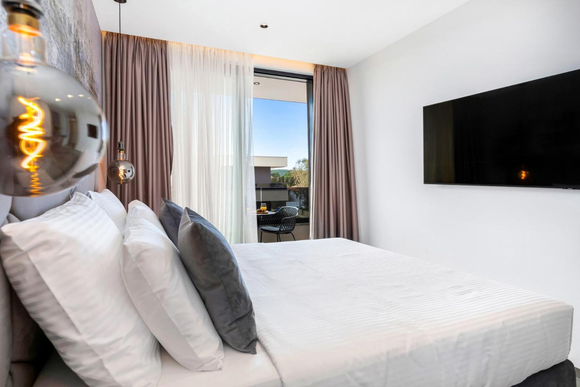 Fly Rooms Medulin - 50M From The Beach - New 2024 객실 사진